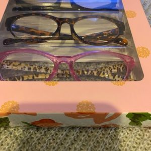 Betsey Johnson 2.50 cateye readers